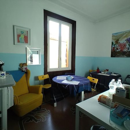 B&B Amarantha Gothica Genua Exteriör bild