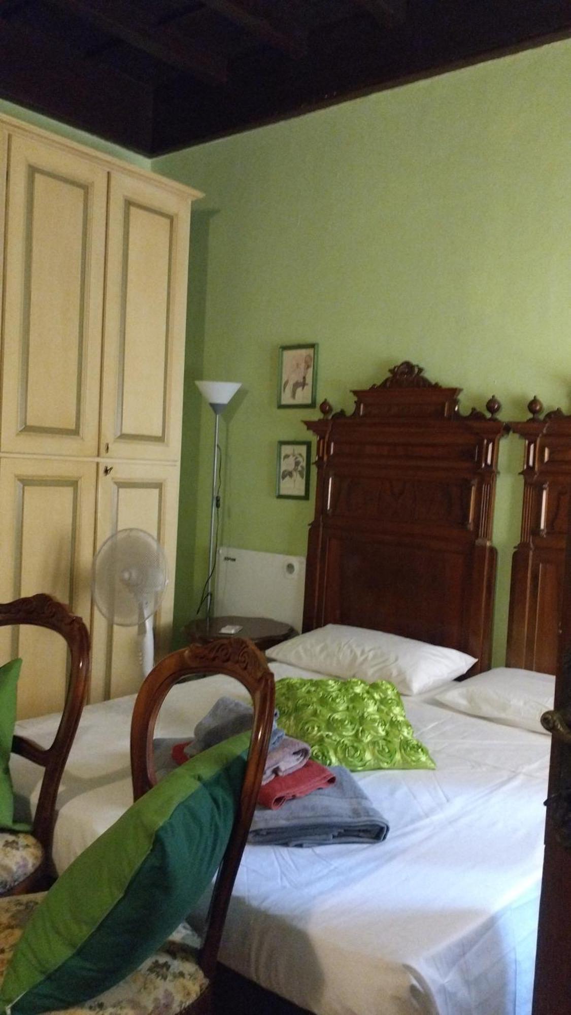 B&B Amarantha Gothica Genua Exteriör bild