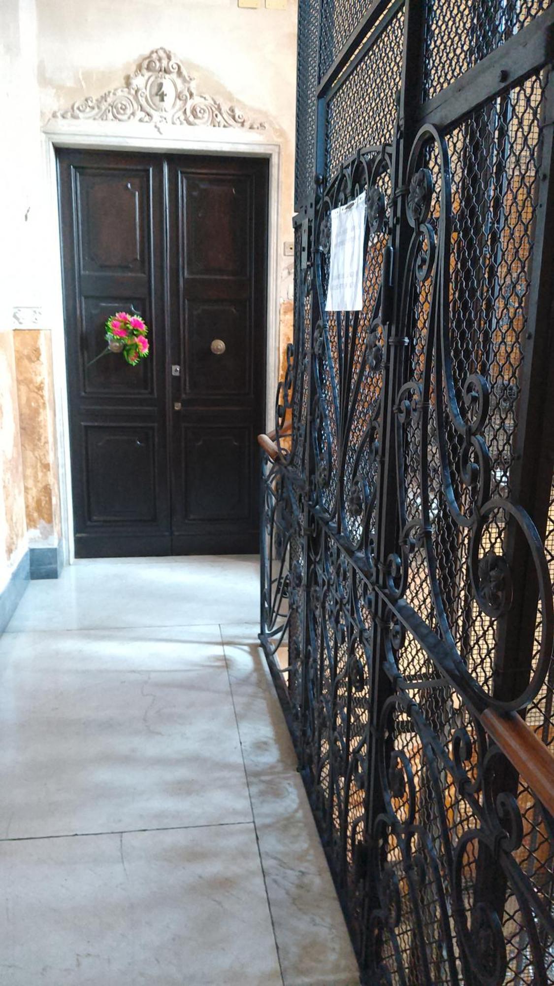 B&B Amarantha Gothica Genua Exteriör bild